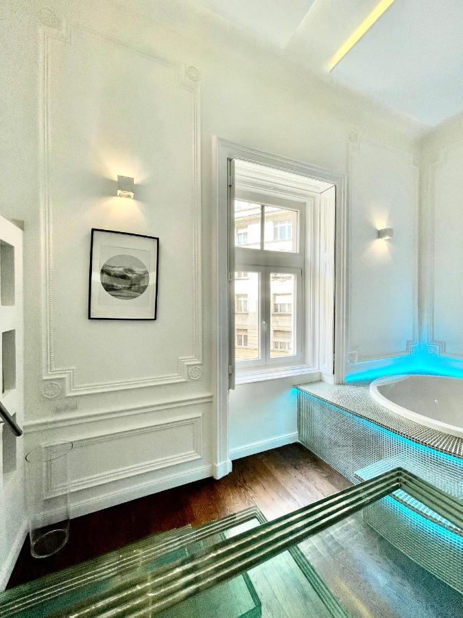 Apartament Enzo Capo Jacuzzi Andrassy Budapeszt Zewnętrze zdjęcie