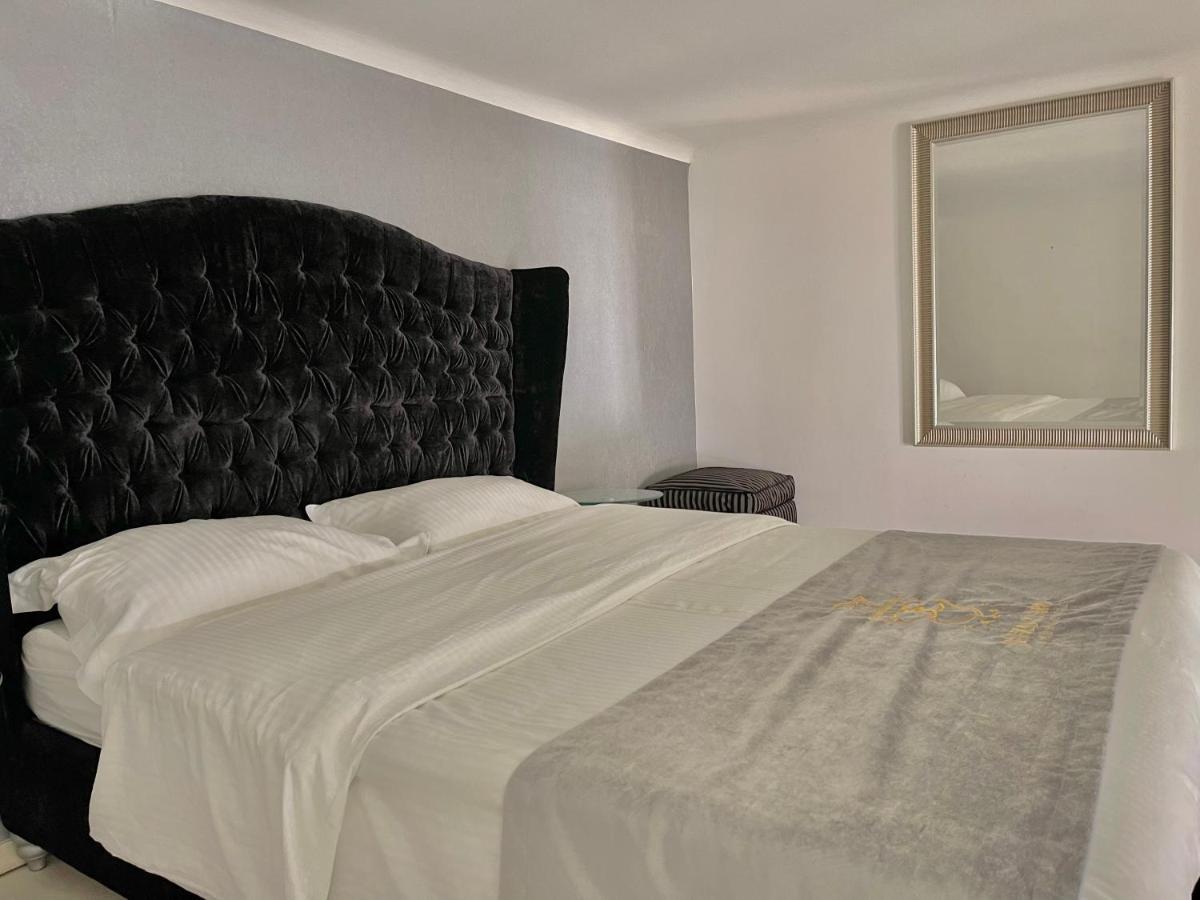 Apartament Enzo Capo Jacuzzi Andrassy Budapeszt Zewnętrze zdjęcie